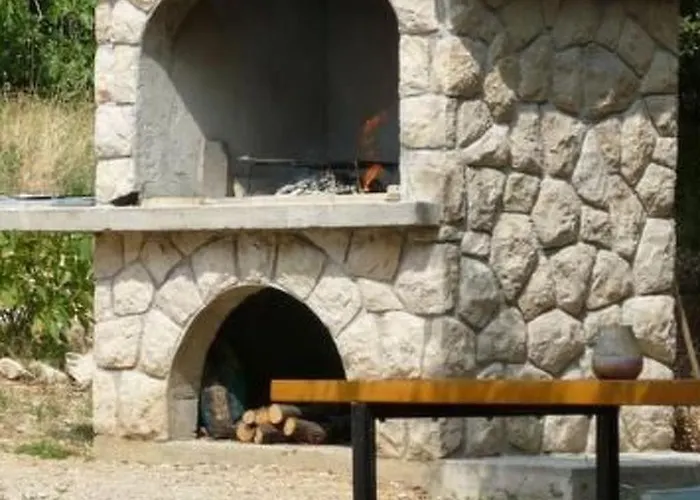 Lejlighed Jadro In Barbat Mit Grill Und Whirlpool By Interhome *