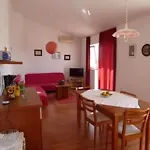 Jadro In Barbat Mit Grill Und Whirlpool By Interhome * Rab Town
